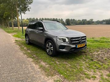 Mercedes-Benz GLB 200 2020 Grijs Premium Plus beschikbaar voor biedingen