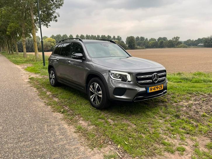 Mercedes-Benz GLB 200 2020 Grijs Premium Plus, Auto's, Mercedes-Benz, Particulier, GLB, 360° camera, ABS, Achteruitrijcamera, Adaptieve lichten