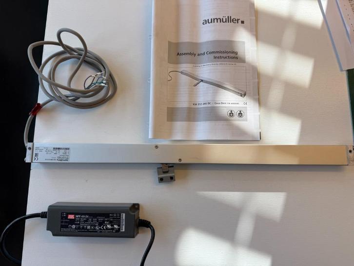 Te koop 4 stuks elektrische dakraam motoren merk Aumüller, Auto-onderdelen, Elektronica en Kabels, Nieuw, Ophalen of Verzenden
