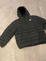 Nike jongens jas amper gedragen, Kleding | Heren, Jassen | Winter, Ophalen of Verzenden, Zo goed als nieuw, Overige maten