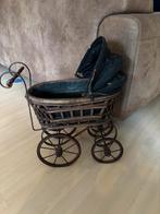 Antiek poppenwagentje, Antiek en Kunst, Ophalen of Verzenden