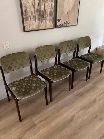 4x Deens design vintage eetkamerstoelen jaren 60 beschikbaar voor biedingen