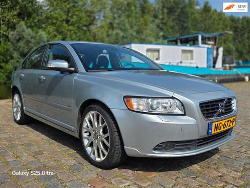 Volvo S40 2.0D Momentum Airco cruis control cv op afs elektr, Auto's, Volvo, Bedrijf, Te koop, S40, ABS, Airbags, Airconditioning