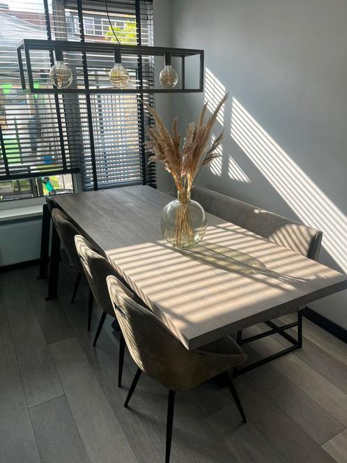 Grijze houten eettafel 1.00m x 2.40m+bank 1.80m aangeboden, Huis en Inrichting, Tafels | Eettafels, Gebruikt, 200 cm of meer, Vijf personen of meer