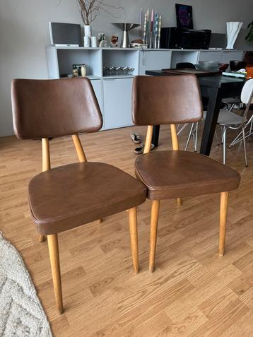 2 Vintage stoelen