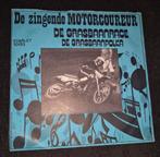 De Zingende Motorcoureur - Vinyl Single, Ophalen of Verzenden, Gebruikt, Overige formaten, Levenslied of Smartlap