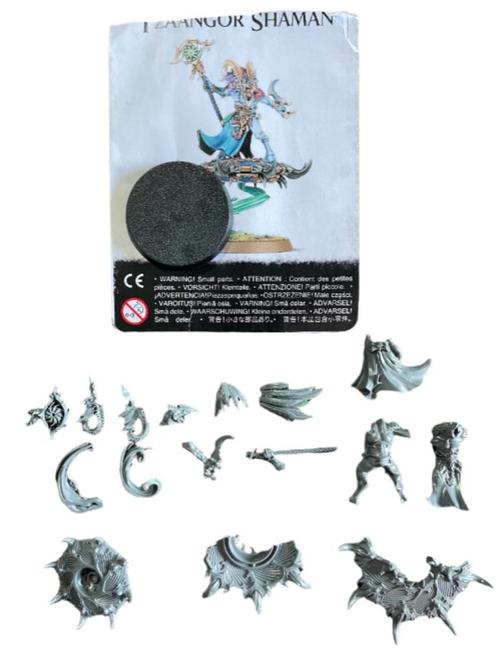 Warhammer AOS Disciples of Tzeentch Tzaangor Shaman, Hobby en Vrije tijd, Wargaming, Zo goed als nieuw, Warhammer, Figuurtje(s)