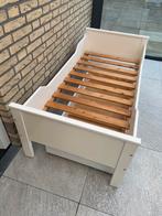 Wit kind bed met lade ,kapstok en planken, Kinderen en Baby's, Kinderkamer | Bedden, 85 tot 100 cm, Gebruikt, Lattenbodem, 140 tot 160 cm