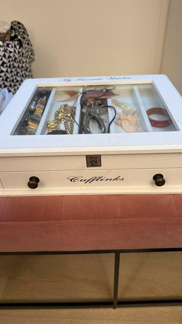 Riviera Maison Opbergkist beschikbaar voor biedingen