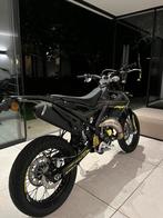 Rieju MRT 50 Trophy BlackFluor (moet nu weg), Fietsen en Brommers, Brommers | Derbi, Ophalen, 6 versnellingen, Maximaal 45 km/u