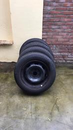 Te koop 4 winterbanden met velg 195 /65/R15, Auto-onderdelen, Banden en Velgen, Ophalen, 15 inch, Banden en Velgen, Winterbanden
