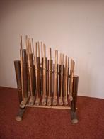 Angklung - Indonesisch muziekinstrument van bamboe, Ophalen, Gebruikt