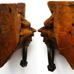Console ornament  houtgesneden met Duivel / Sater met ring, Ophalen of Verzenden