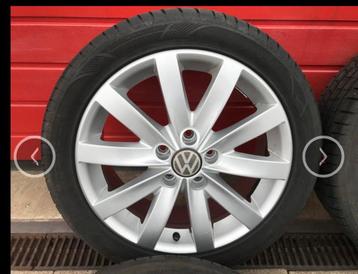VW Golf velg + krikset 17 inch nieuw  (per stuk prijs)
