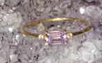 Gouden ring met amethist, Paars, Nieuw, Ophalen of Verzenden, 17 tot 18