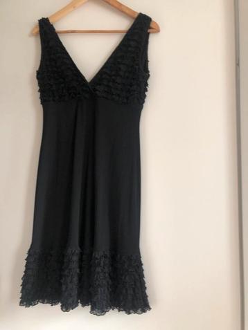 Feestjurkje - Maat M - Zo goed als nieuw! Kleur zwart. beschikbaar voor biedingen