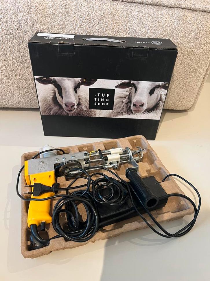 AK-II Loop-Pile Tufting Machine - Tuftinggun, Hobby en Vrije tijd, Elektronica-componenten, Zo goed als nieuw, Ophalen of Verzenden