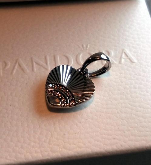 Zilveren Pandora Hartje, Sieraden, Tassen en Uiterlijk, Bedels, Nieuw, Pandora, Zilver, 1 bedel, Ophalen of Verzenden