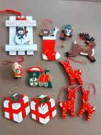 11 HOUTEN HANGERS-HERT-TREIN-CADEAU-PINGUIN-SNEEUWPOP, Verzenden, Zo goed als nieuw