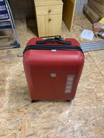 Koffer rood visa delsey ruim €100 nieuw, Sieraden, Tassen en Uiterlijk, Koffers, Ophalen of Verzenden, Zo goed als nieuw, Hard kunststof