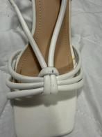 Witte hakken, Kleding | Dames, Trouwkleding en Trouwaccessoires, Ophalen of Verzenden, Zo goed als nieuw, Wit, Schoenen