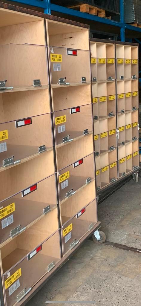 Houten Meervaks Opbergbakken - ca. 50 stuks, Zakelijke goederen, Kantoor en Winkelinrichting | Magazijn, Stelling en Opslag, Ophalen