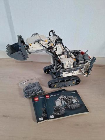 Lego Technic 42100 Liebherr R 9800 Graafmachine

 beschikbaar voor biedingen
