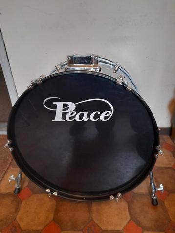 Leuke bassdrum en toms v.a 20 euro !!! beschikbaar voor biedingen