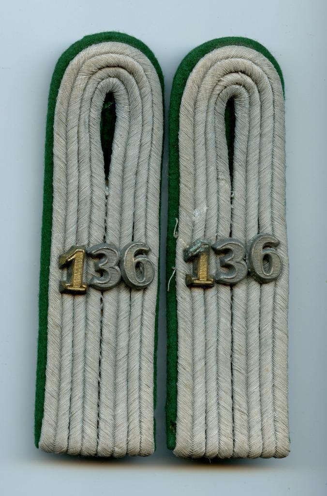 WO2 Duits Gebirgsjäger Regiment 136 Schouderstukken Set, Verzamelen, Militaria | Tweede Wereldoorlog, Landmacht, Embleem of Badge