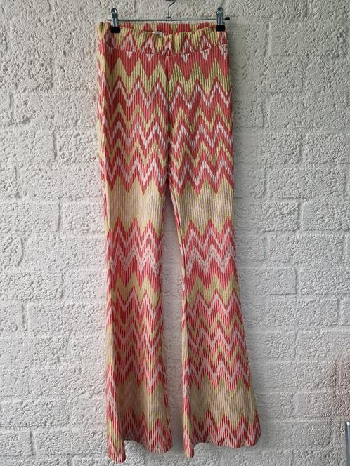 Leuke Gekleurde Flared Broek van Het Met Boebou, Maat S -, Kleding | Dames, Broeken en Pantalons, Ophalen of Verzenden