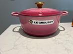 Le Creuset Berry 24cm, zo Goed Als Nieuw!, Kookpan of Snelkookpan, Gietijzer, Ophalen of Verzenden, Zo goed als nieuw