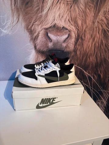 Jordan 1 Low Travis Scott Olive - Maat 43 beschikbaar voor biedingen