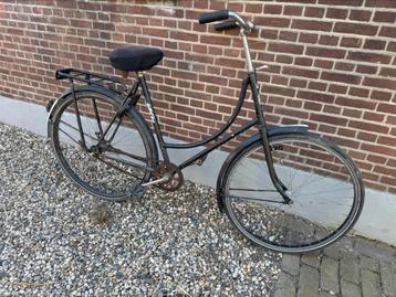 Te koop gebruikte oma fiets 28 inch beschikbaar voor biedingen