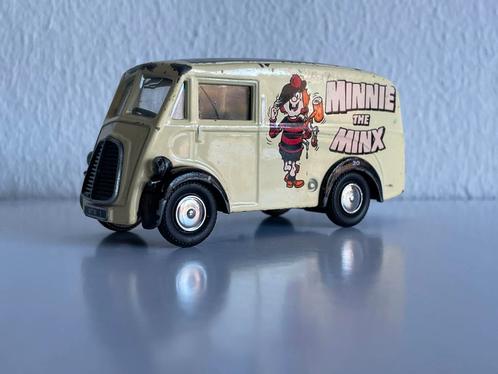 Morris J Type busje / Van van Corgi Minnie the Minx, Hobby en Vrije tijd, Modelauto's | 1:43, Gebruikt, Auto, Corgi, Ophalen of Verzenden