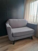 Grijze loveseat, Huis en Inrichting, Ophalen, Tweepersoons, 75 tot 100 cm, Zo goed als nieuw