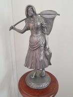 Prachtige Staat Tinnen Beeld van Vissersmeisje 35 cm, Antiek en Kunst, Antiek | Tin, Ophalen of Verzenden
