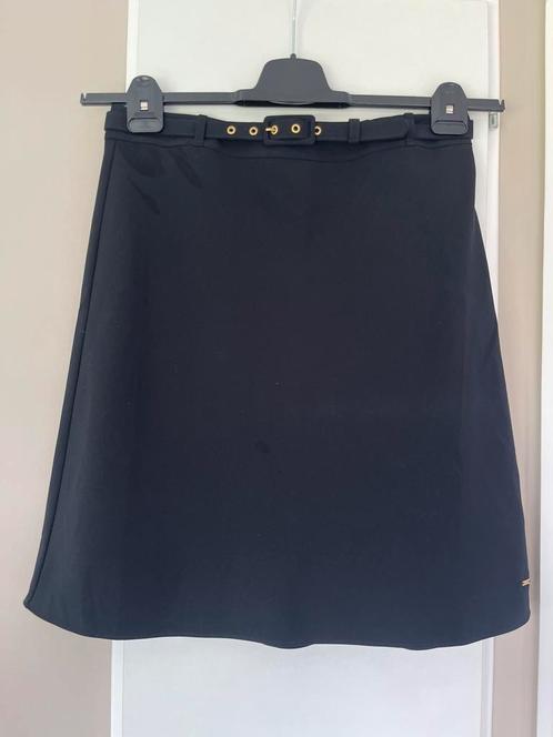 Tommy Hilfiger  rokje maat M ( maat 12 ) Nieuw, Kleding | Dames, Rokken, Zo goed als nieuw, Maat 38/40 (M), Zwart, Knielengte