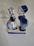 Vintage Delfts Blauw Beeldje Kussend Paartje, Verzamelen, Beelden en Beeldjes, Ophalen of Verzenden, Zo goed als nieuw, Mens