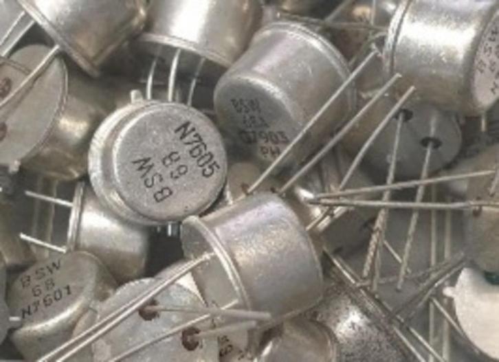 Transistors BSW68, Hobby en Vrije tijd, Elektronica-componenten, Nieuw, Ophalen of Verzenden
