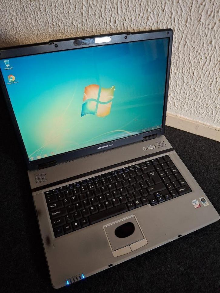 Medion Akoya met Windows 7 en een goede accu, Computers en Software, Windows Laptops, Gebruikt, 14 inch, HDD, Minder dan 2 Ghz