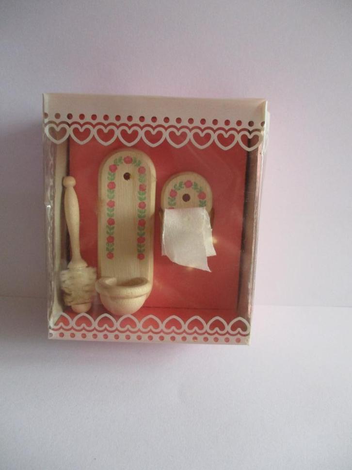 poppenhuis WC set Bodo Hennig, Verzamelen, Poppenhuizen en Toebehoren, Zo goed als nieuw, Poppenhuis, Ophalen of Verzenden