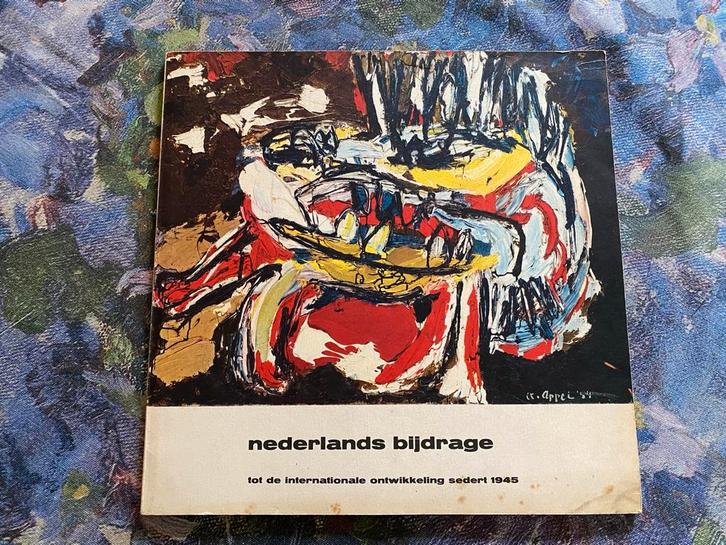 Catalogus Nederlandse bijdrage internationale ontwikkeling, Boeken, Catalogussen en Folders, Gelezen, Catalogus, Ophalen of Verzenden