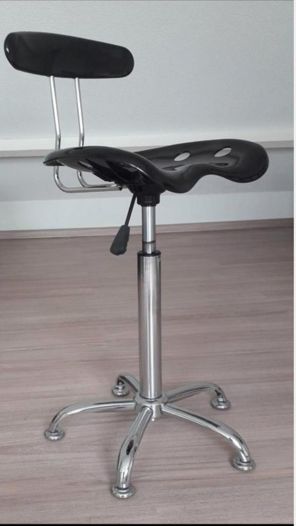 Verstelbare bureaustoel chroom/zwart muziek, Huis en Inrichting, Bureaustoelen, Gebruikt, Ophalen