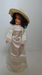 Sindy set Bruid Wedding Bells uit 1976, Verzenden, Gebruikt, Kleertjes