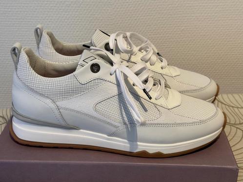 Floris van Bommel sneakers dames maat 40, Kleding | Dames, Schoenen, Nieuw, Sneakers of Gympen, Wit, Ophalen of Verzenden