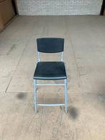 Plastic stoelen/barkruk, Ophalen, Gebruikt