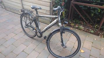 Mooie Fiets met 7 versnellingen beschikbaar voor biedingen