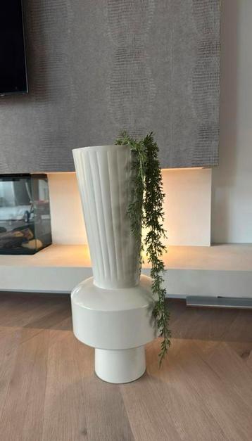 Prachtige vaas van het merk Light&Living beschikbaar voor biedingen