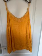 Okergeel topje met kanten randje M&S mode mt. 52, Kleding | Dames, Grote Maten, Ophalen of Verzenden, Zo goed als nieuw, Geel