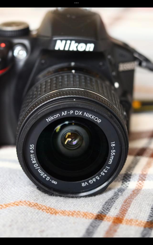 Nikon D3300 + 18-55mm Kit - Nieuwstaat, maar 3000 kliks, Audio, Tv en Foto, Fotocamera's Digitaal, Nieuw, Spiegelreflex, Nikon